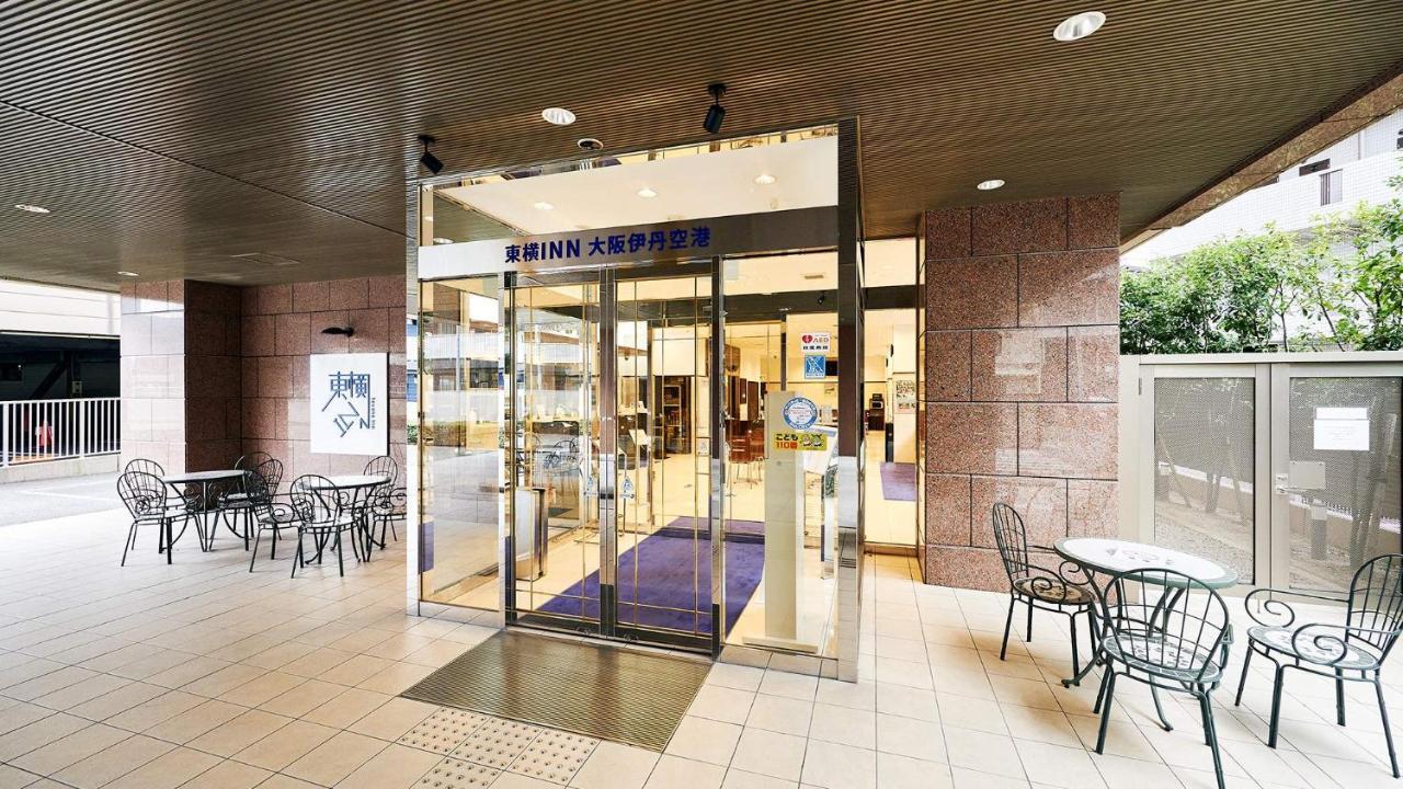 Toyoko Inn Osaka Itami Airport Toyonaka Bagian luar foto
