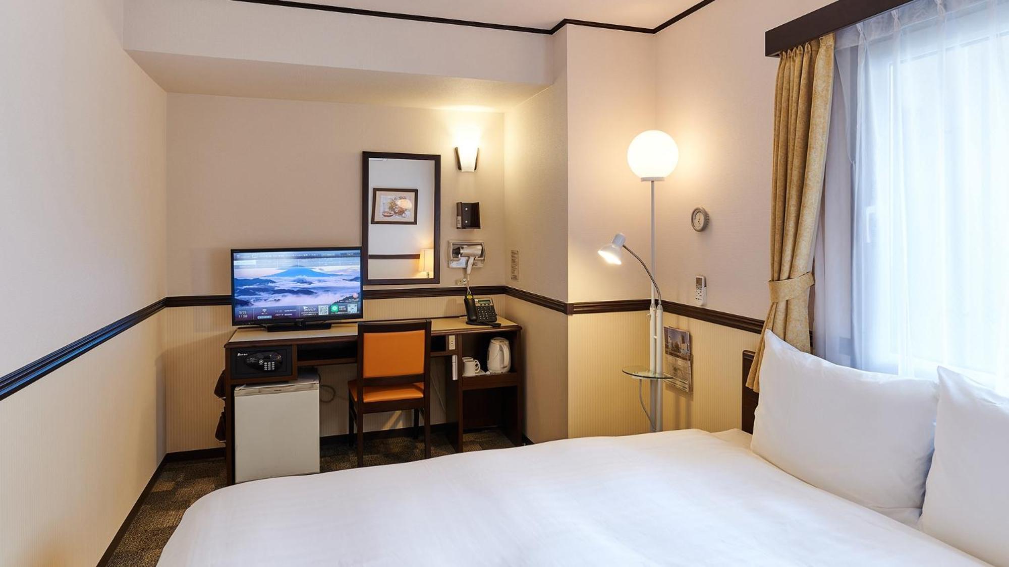 Toyoko Inn Osaka Itami Airport Toyonaka Ruang foto
