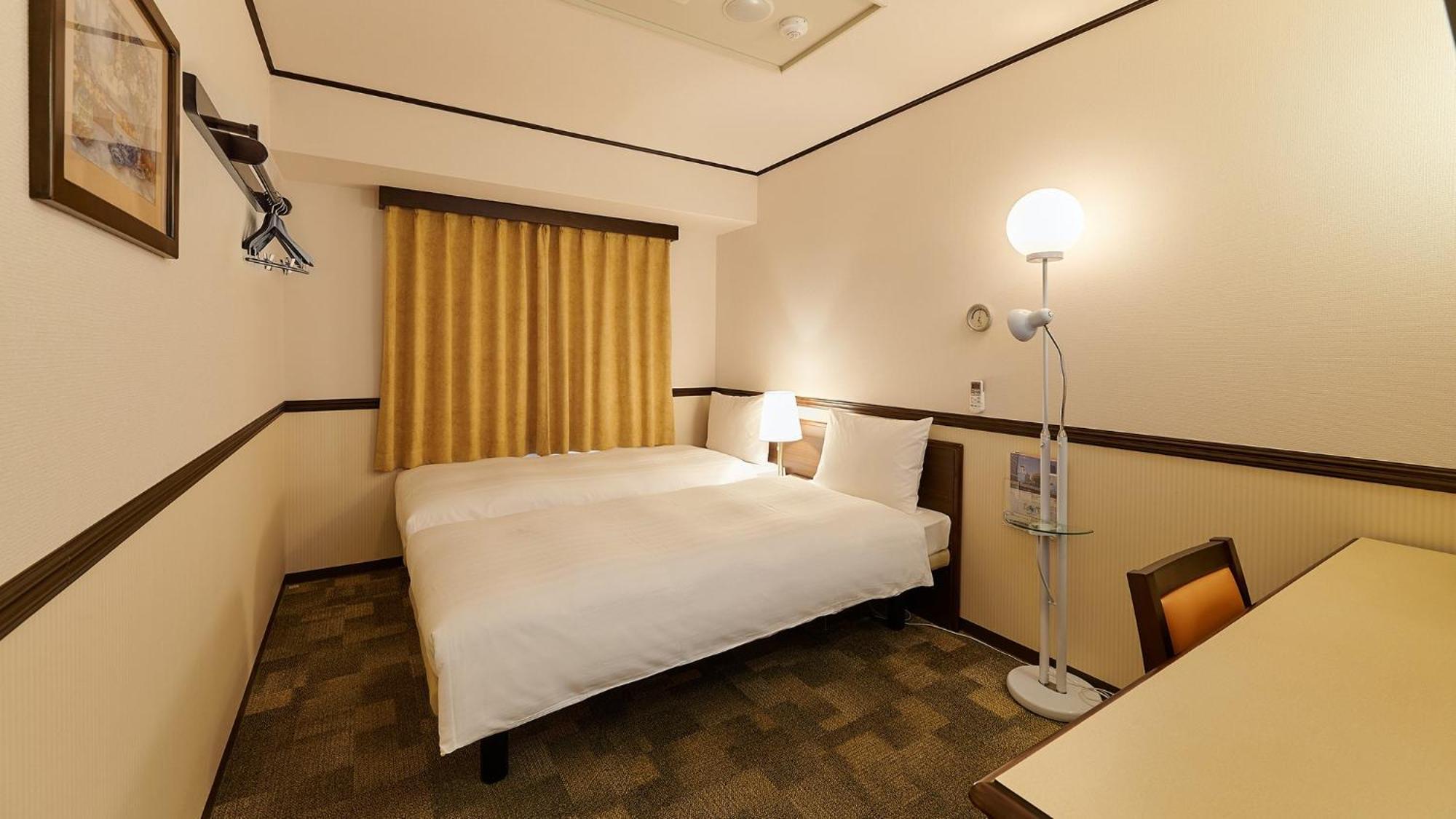Toyoko Inn Osaka Itami Airport Toyonaka Ruang foto