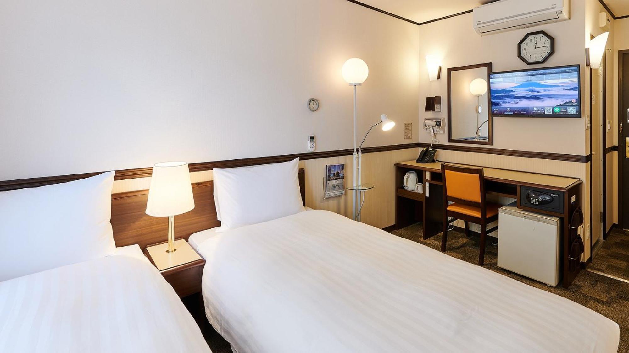 Toyoko Inn Osaka Itami Airport Toyonaka Ruang foto