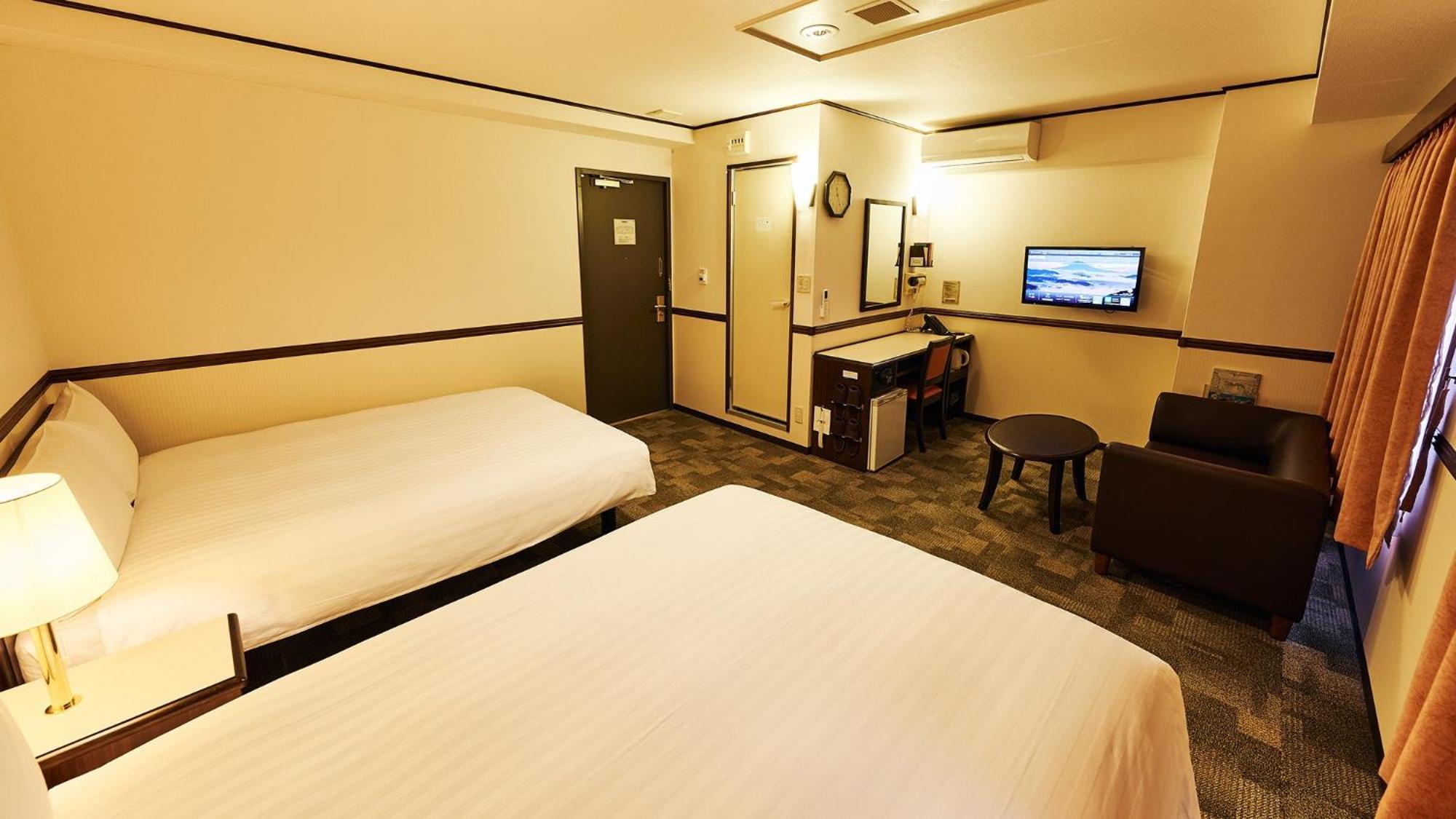 Toyoko Inn Osaka Itami Airport Toyonaka Ruang foto