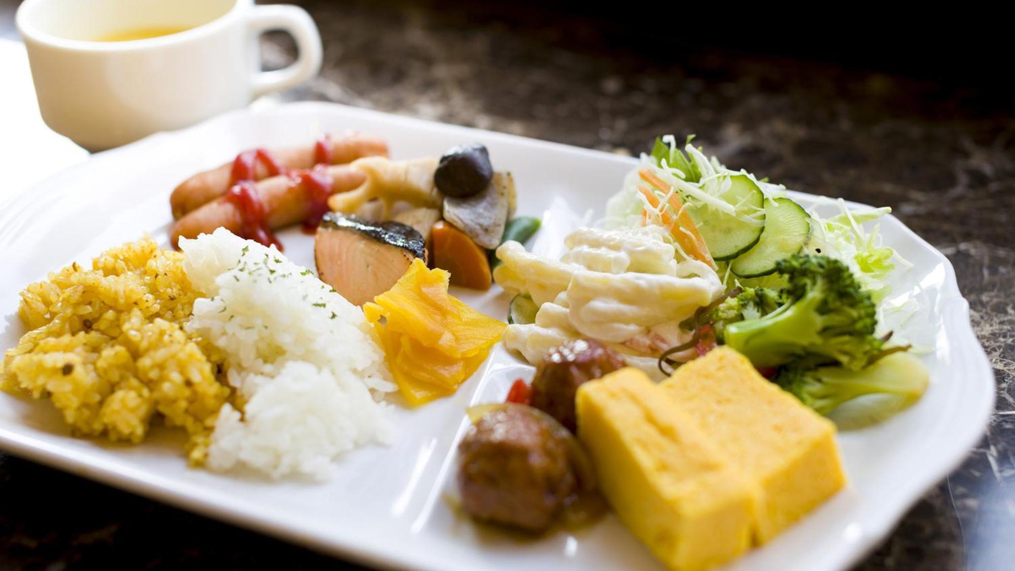Toyoko Inn Osaka Itami Airport Toyonaka Bagian luar foto